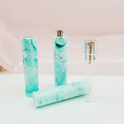 Frasco de perfume recarregável com padrão de mármore de injeção de plástico cor personalizada 8 ml