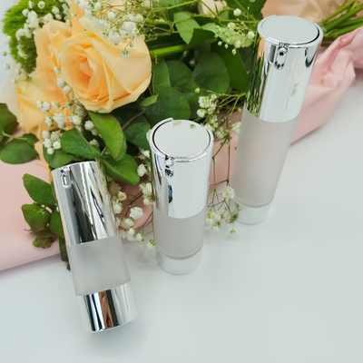 Cor de prata brilhante 15ml do preço de fábrica, 30ml, 50ml Skincare que empacota a garrafa mal ventilada luxuosa 2022