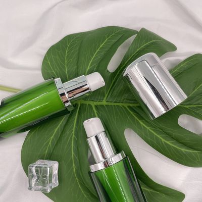 Acrílico vazio luxuoso dos recipientes 50ml 120ml da garrafa cosmética redonda da bomba