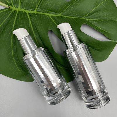 A garrafa cosmética Skincare da bomba da parte alta que empacota 30ml metalizou