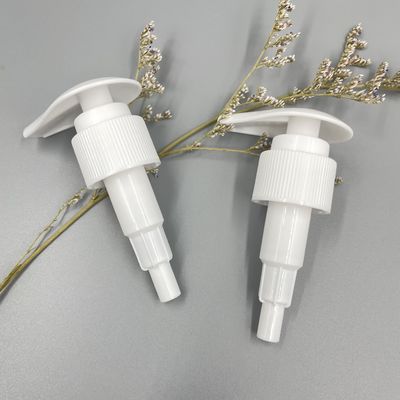 A bomba do distribuidor da loção dos PP da sela desnata 28/410 28/400 de dosagem 1.6ml com nervuras