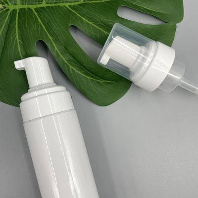 As bombas de formação de espuma do sabão da gaxeta do PE entregam ao Sanitizer 43mm o fechamento 0.68ml tampão transparente