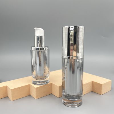 A garrafa cosmética Skincare da bomba da parte alta que empacota 30ml metalizou