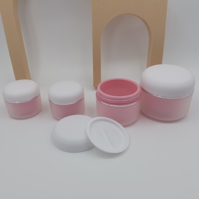 Os Pp redondos dobram o frasco cosmético do creme 100g para o creme hidratante dos cuidados com a pele