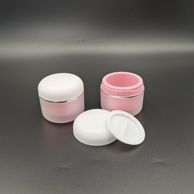 Os Pp redondos dobram o frasco cosmético do creme 100g para o creme hidratante dos cuidados com a pele